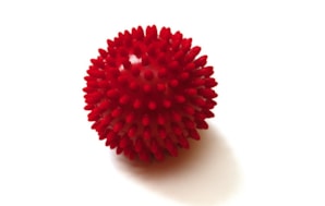 SPIKY BALL 9CM VERM. SISSEL R.161.009.50